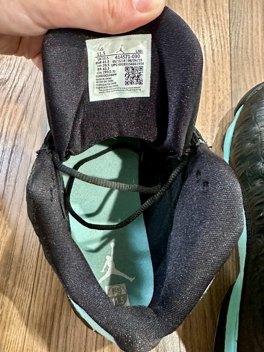 LIKE NEW - Men’s Air Jordan 13 Retro “Black Island Green” - Picture 10 of 10